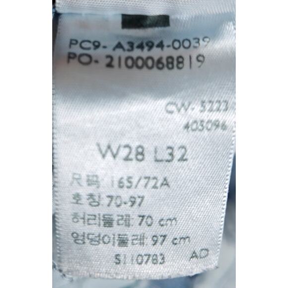 Levi's Premium Mid Rise Baggy Dad Jeans Women's Size 28 - Picture 4 of 9